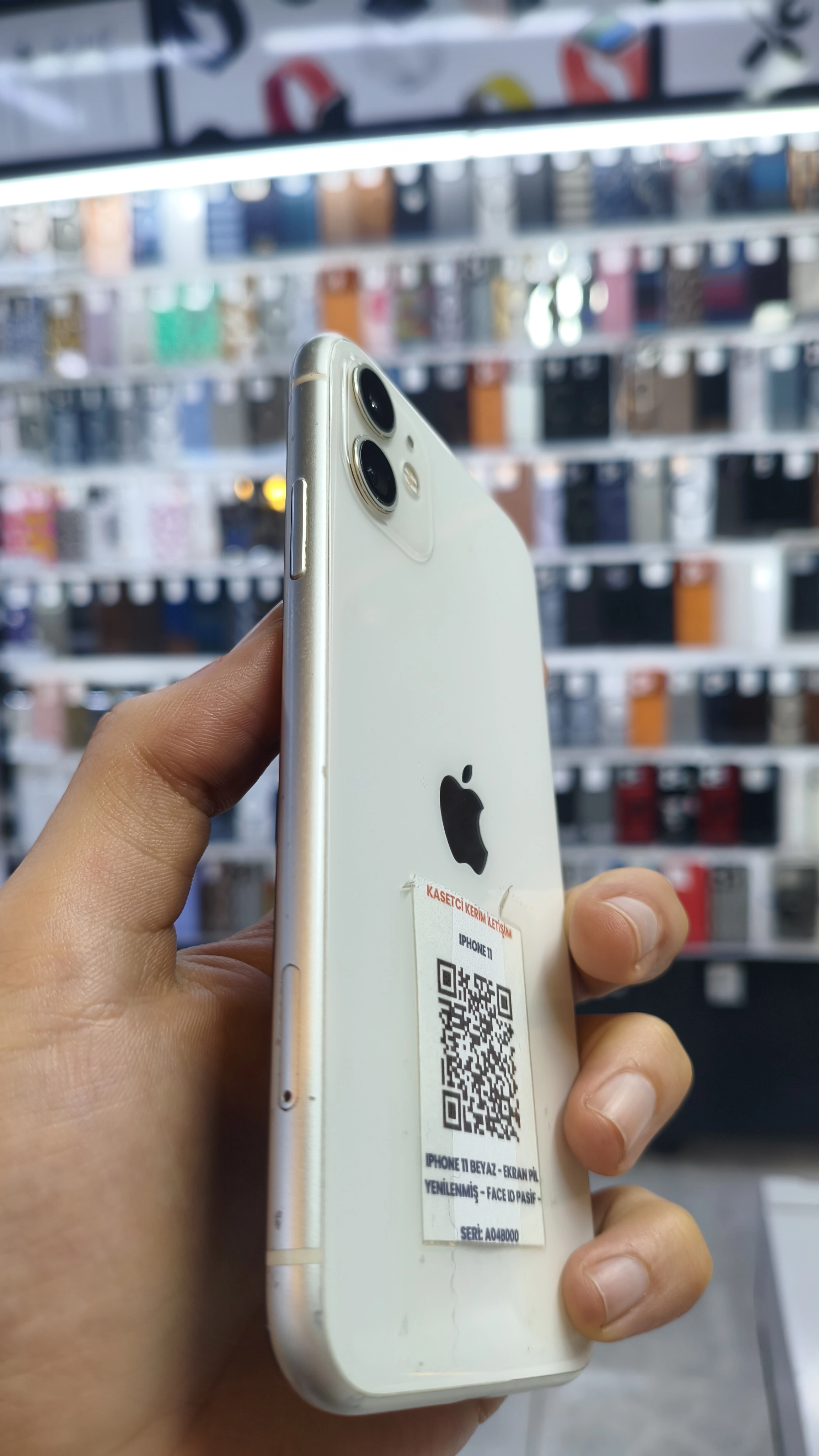 IPHONE 11