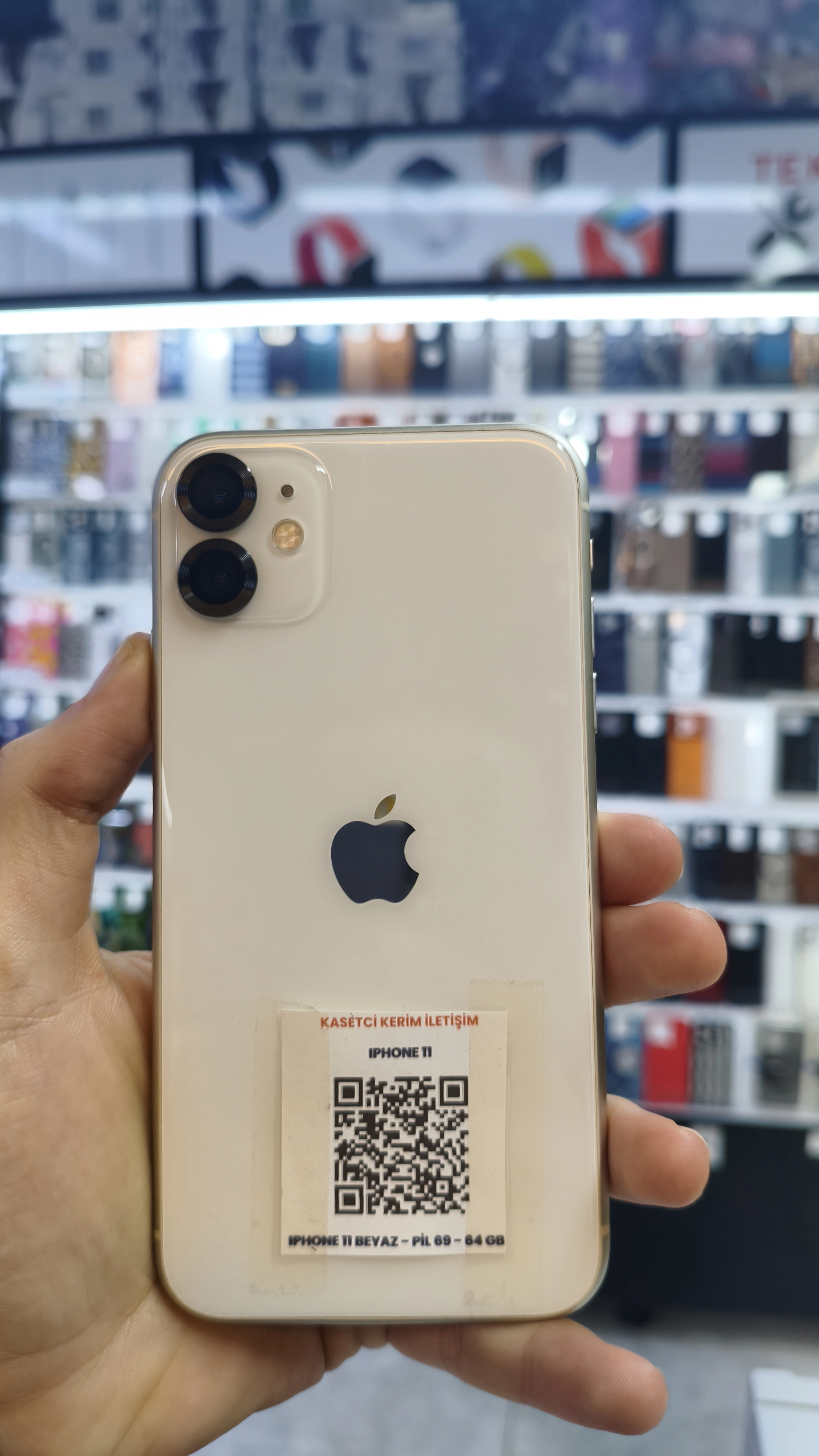 IPHONE 11
