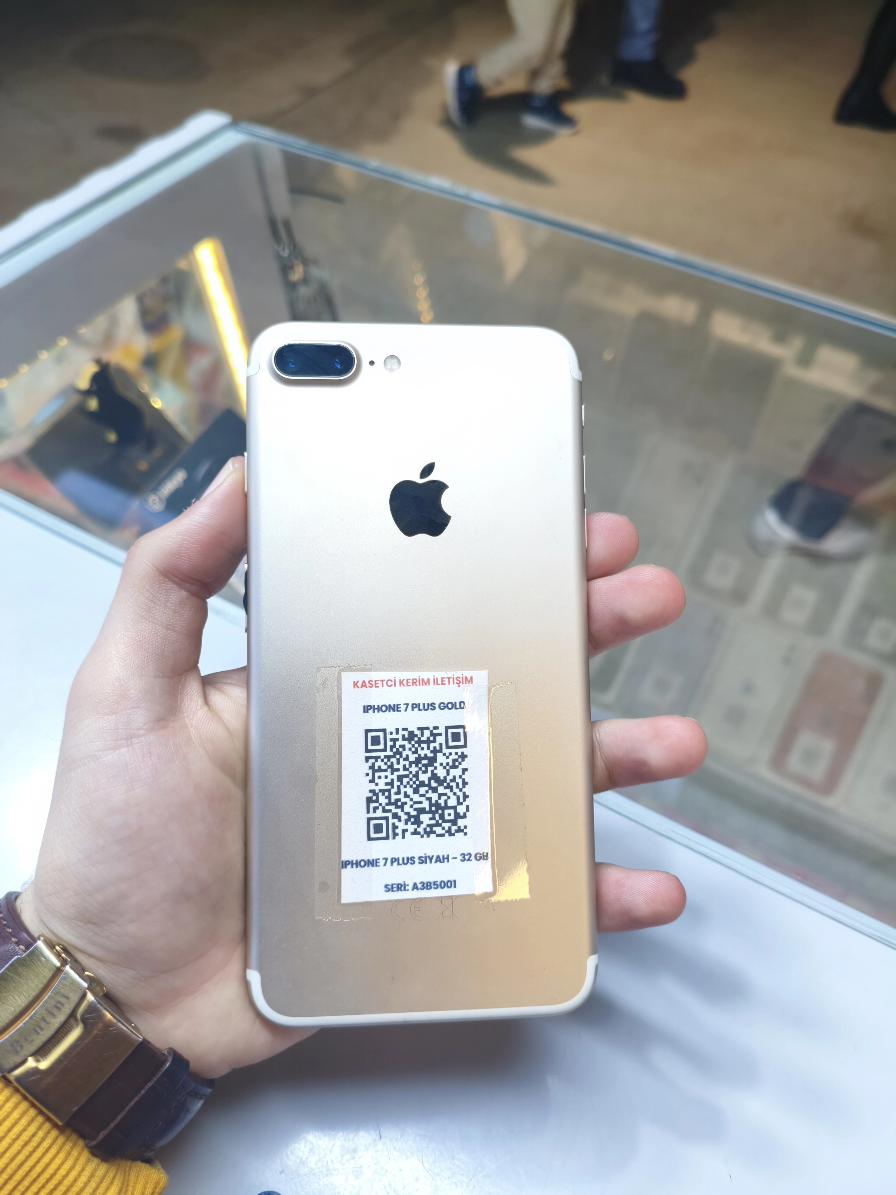 IPHONE 7 PLUS GOLD