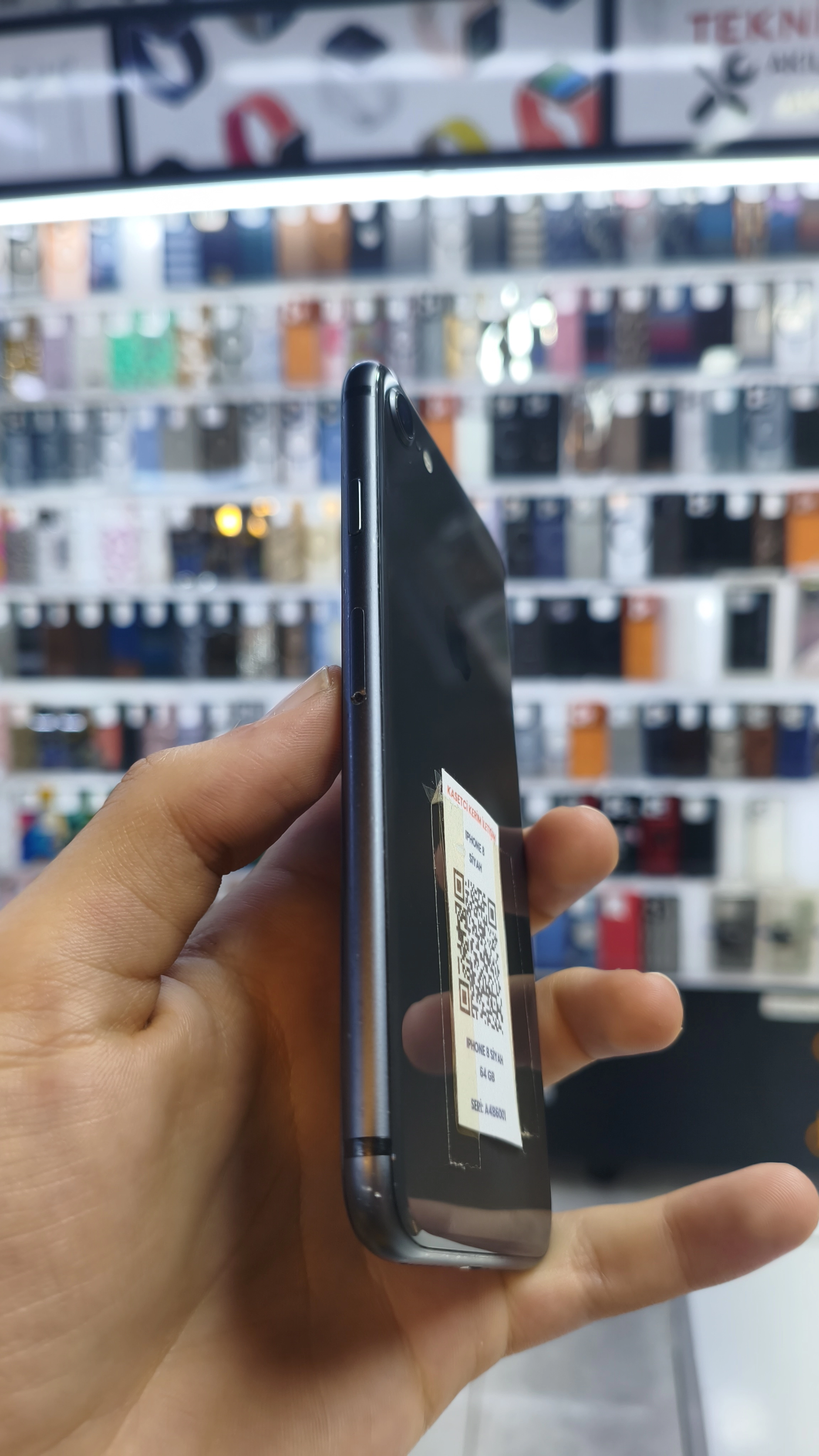 IPHONE 8 - SİYAH