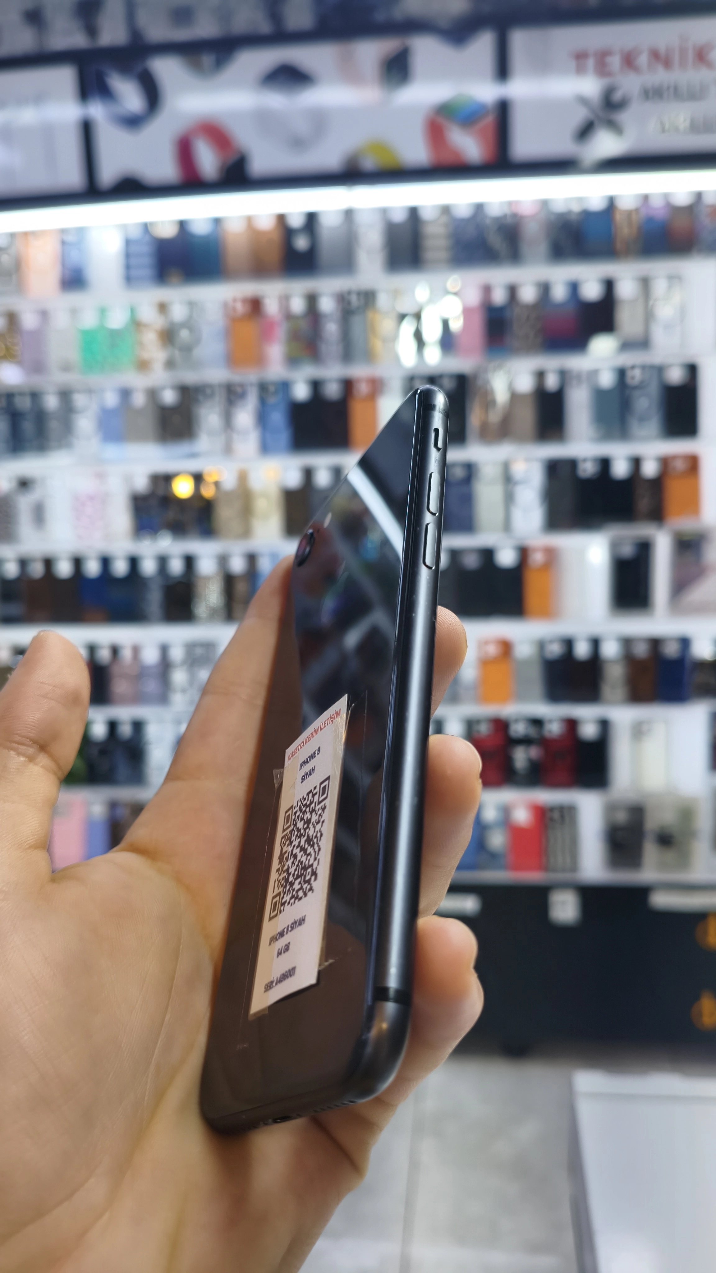 IPHONE 8 - SİYAH