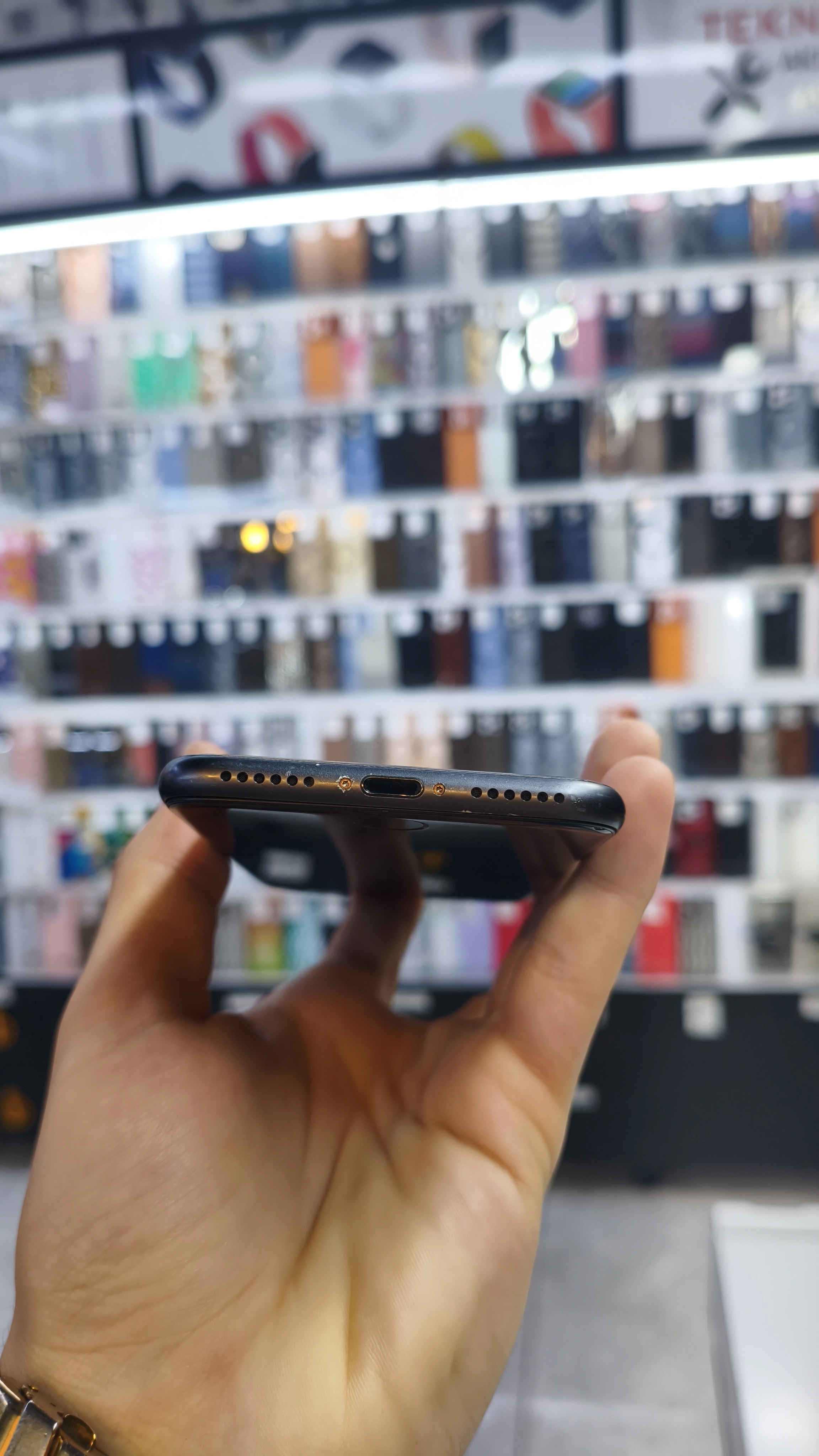 IPHONE 8 - SİYAH