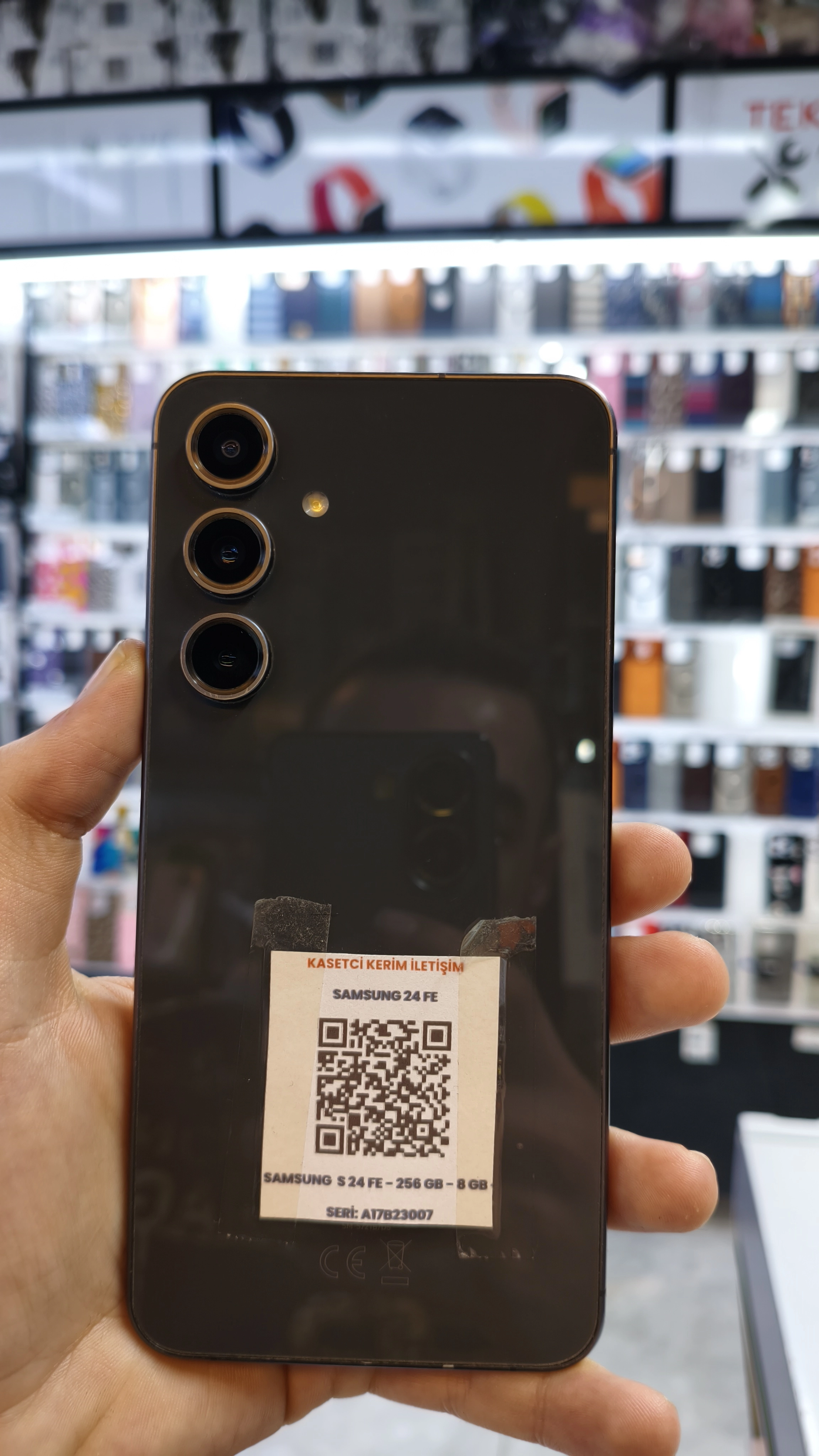 SAMSUNG 24 FE